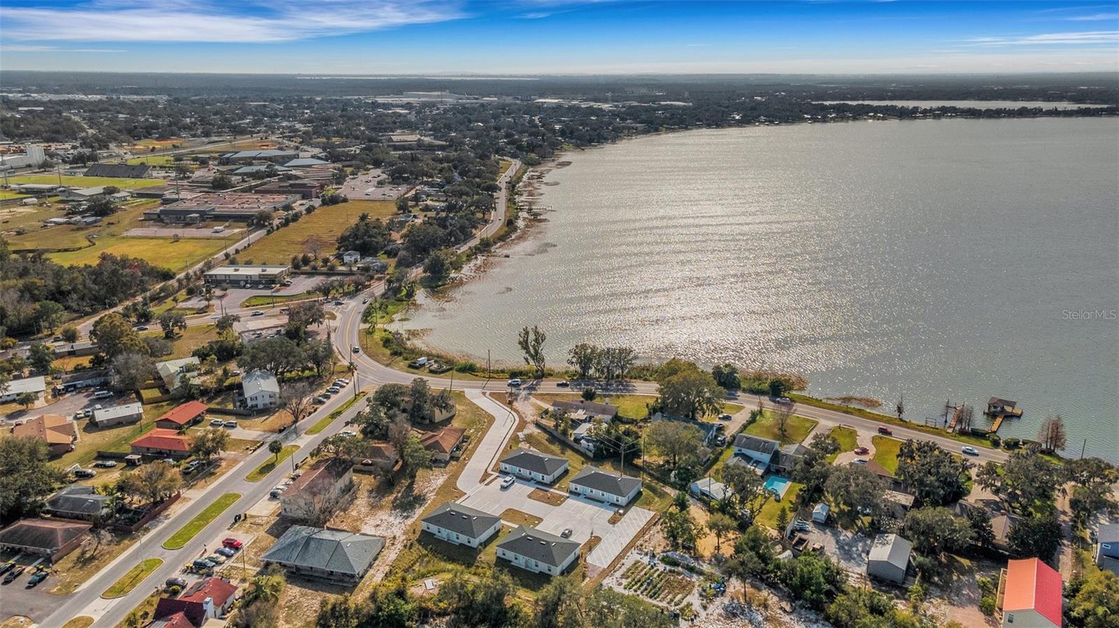 1020 ARIANA BLVD, AUBURNDALE, FL, 33823