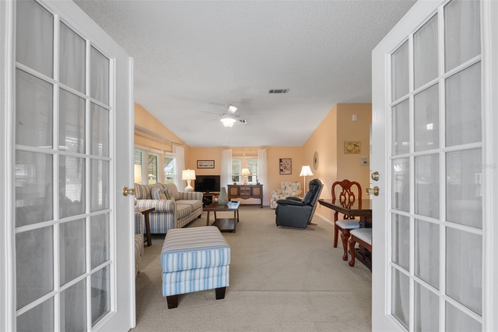 3221 PEBBLE BEND DR, LAKELAND, FL, 33810