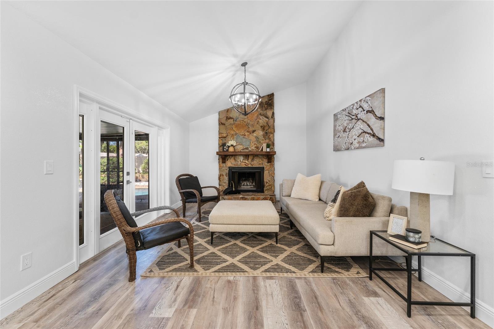 3915 BRIARLAKE DR, VALRICO, FL, 33596