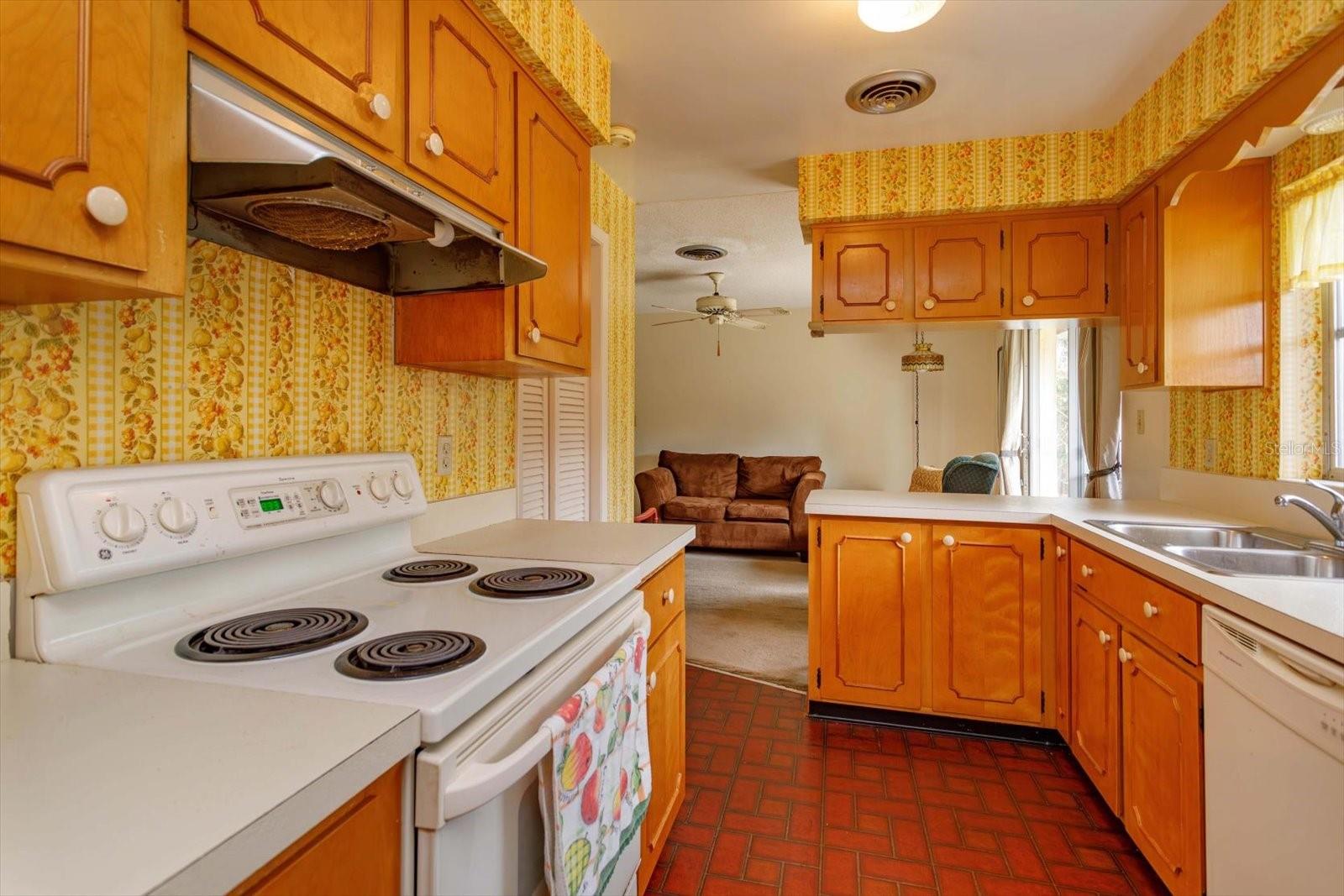 3817 BAINBRIDGE AVE, ORLANDO, FL, 32839