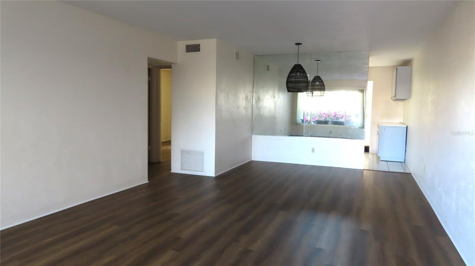 2020 N WORLD PARKWAY BLVD #12, CLEARWATER, FL, 33755