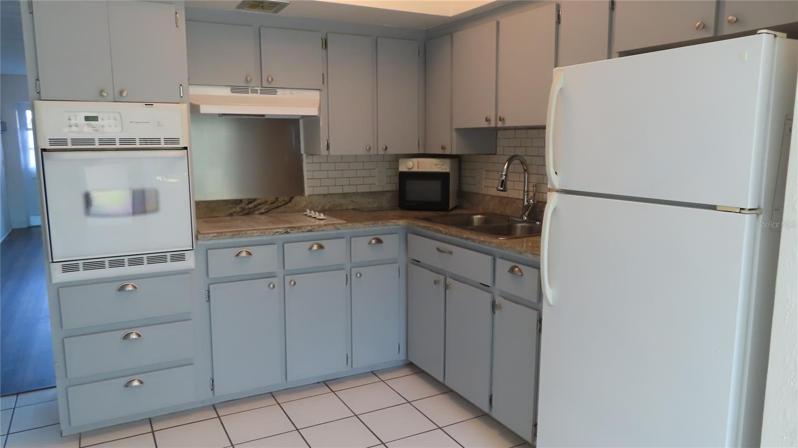 2020 N WORLD PARKWAY BLVD #12, CLEARWATER, FL, 33755