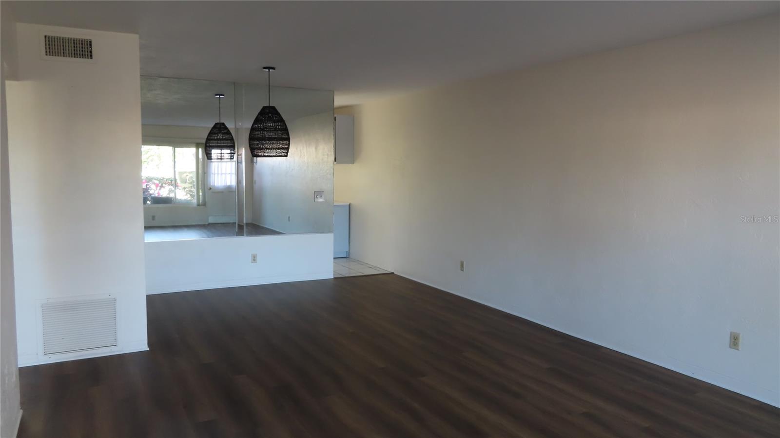 2020 N WORLD PARKWAY BLVD #12, CLEARWATER, FL, 33755