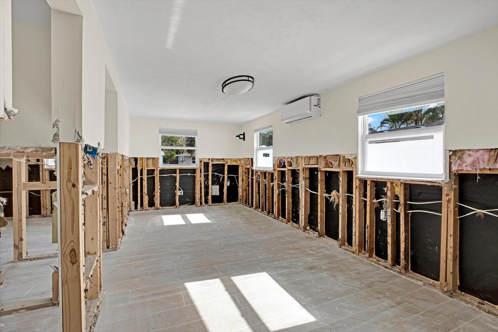 4234 DES MOINES ST NE, ST PETERSBURG, FL, 33703