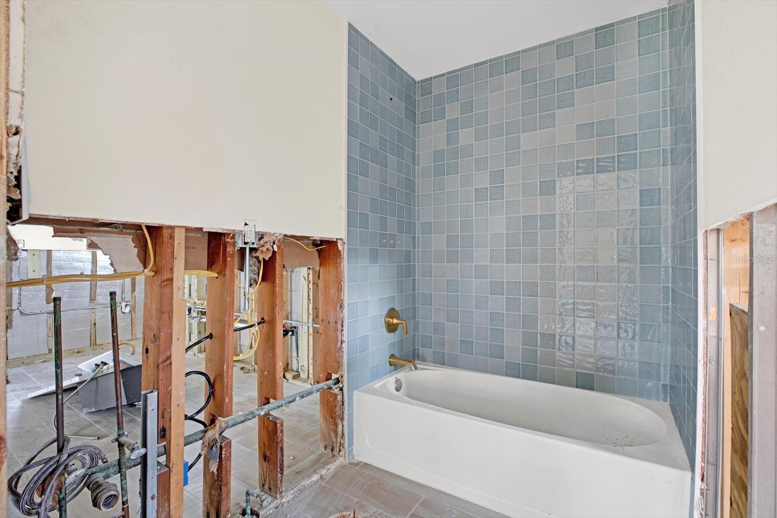 4234 DES MOINES ST NE, ST PETERSBURG, FL, 33703