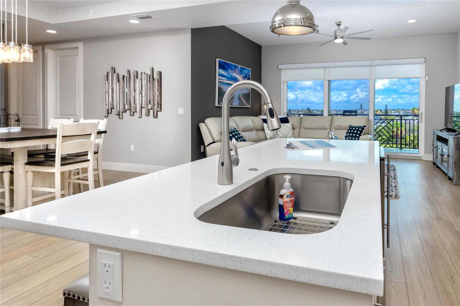 300 150TH AVE #502, MADEIRA BEACH, FL, 33708