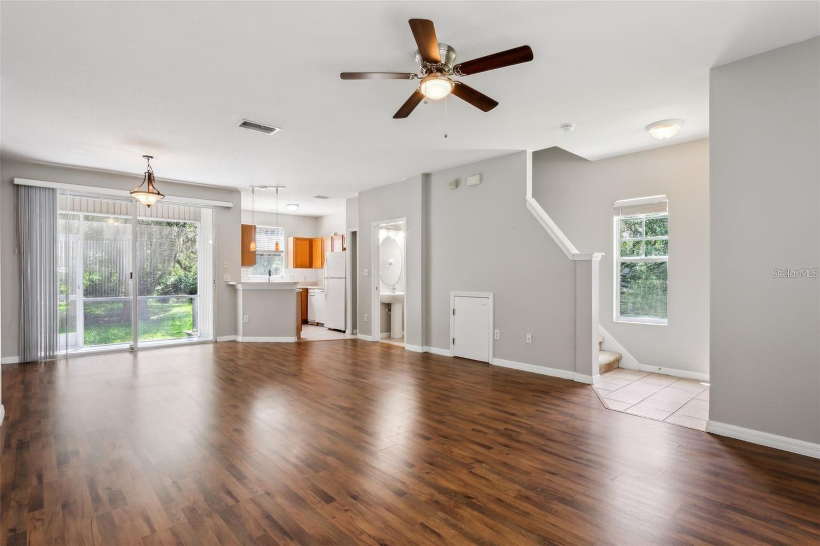 TOWNHOMES OF LAKEVIEW VILLAGE, SEFFNER, FL, 33584
