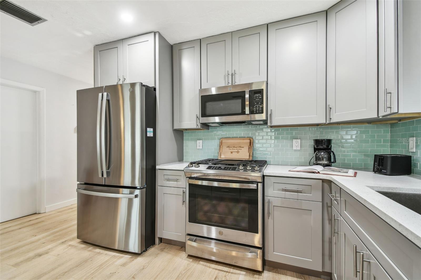 4535 33RD AVE N, ST PETERSBURG, FL, 33713