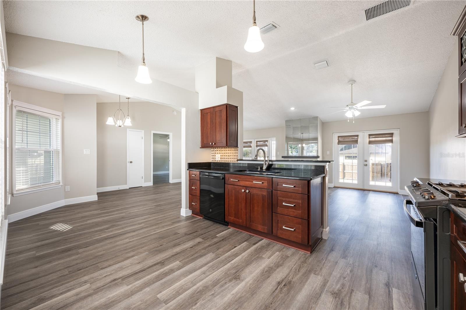 122 BAYWEST DR, ORLANDO, FL, 32835