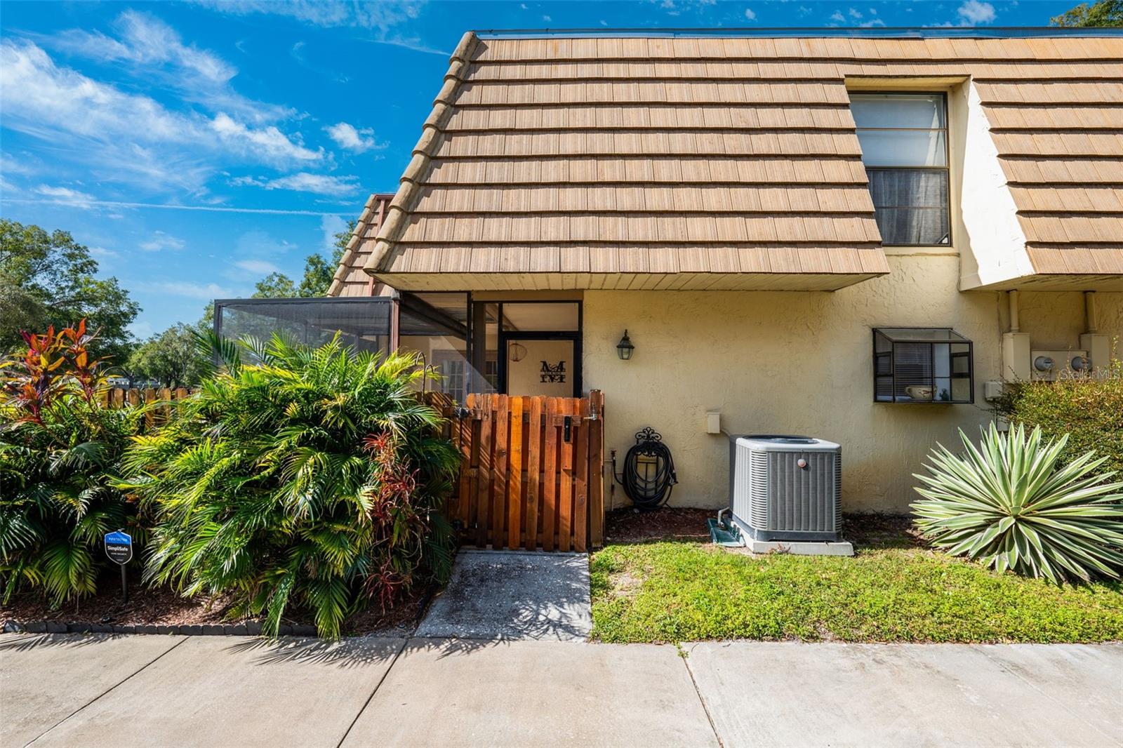 12746 WOOD TRAIL BLVD, TAMPA, FL, 33625