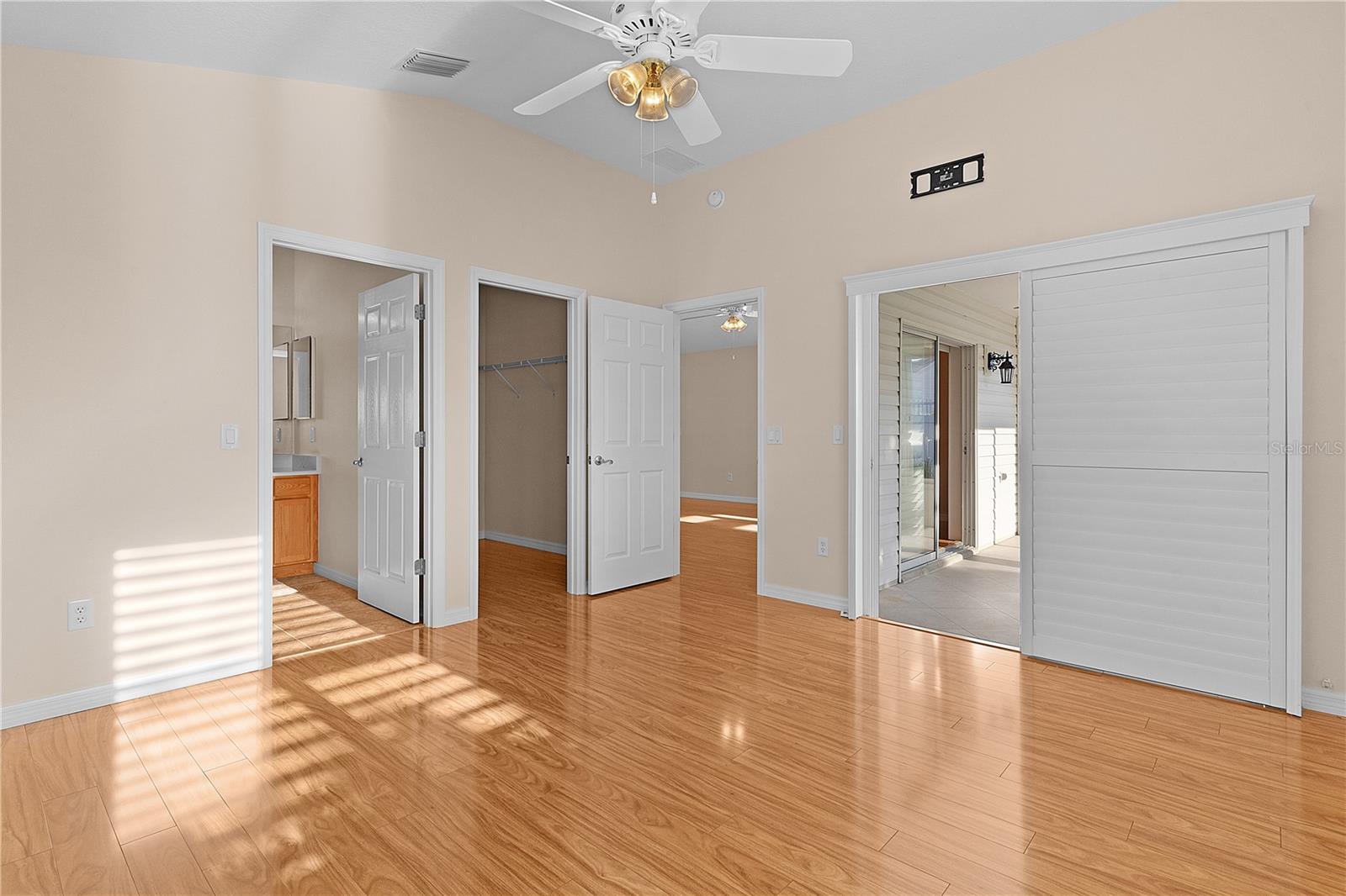 446 FLOSSMOOR CT, THE VILLAGES, FL, 32162