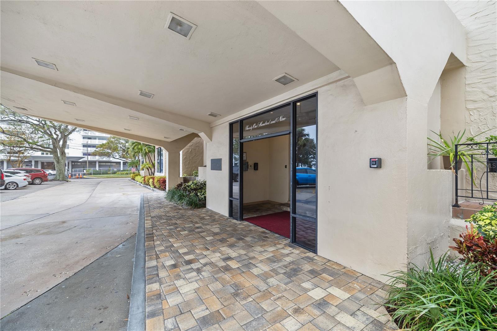 2109 BAYSHORE BLVD #909, TAMPA, FL, 33606