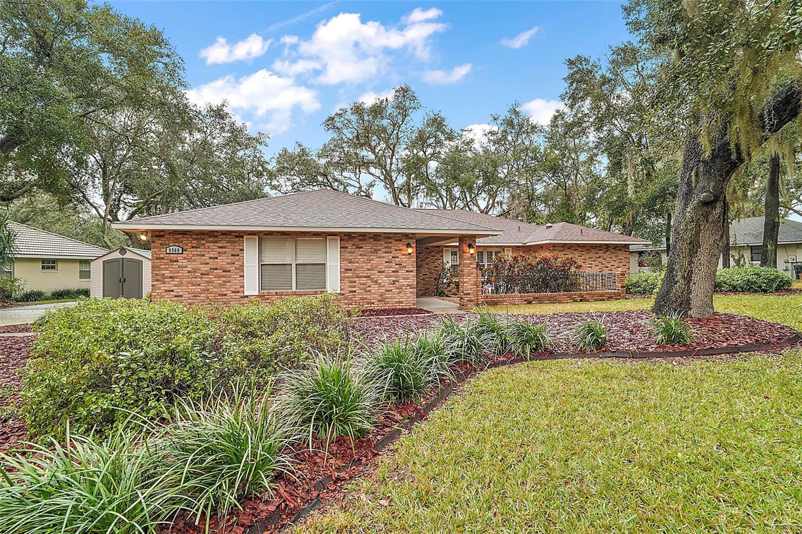 9908 FAIRWAY CIR, LEESBURG, FL, 34788