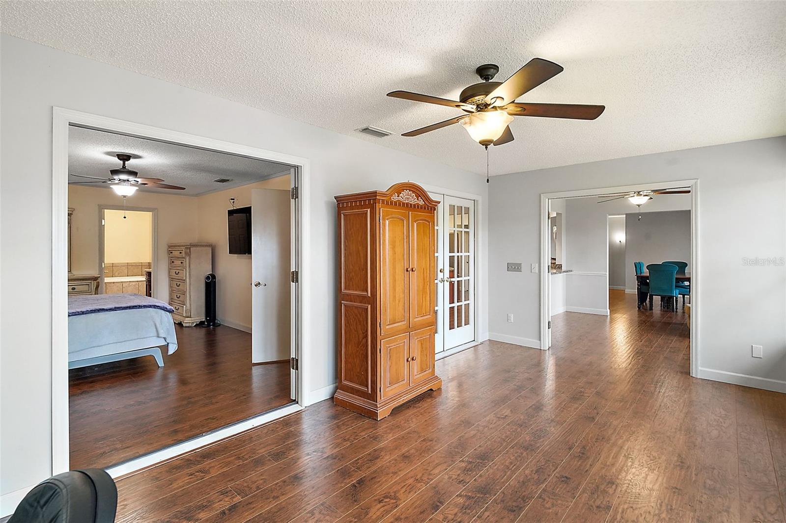 9908 FAIRWAY CIR, LEESBURG, FL, 34788