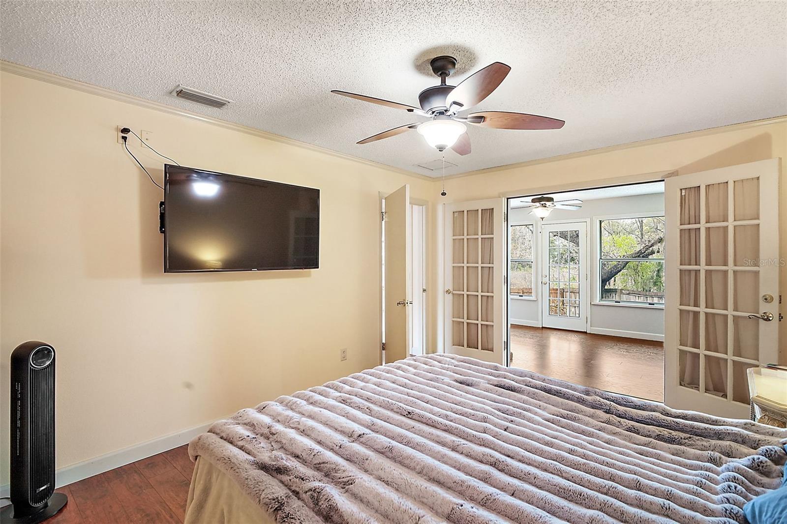 9908 FAIRWAY CIR, LEESBURG, FL, 34788
