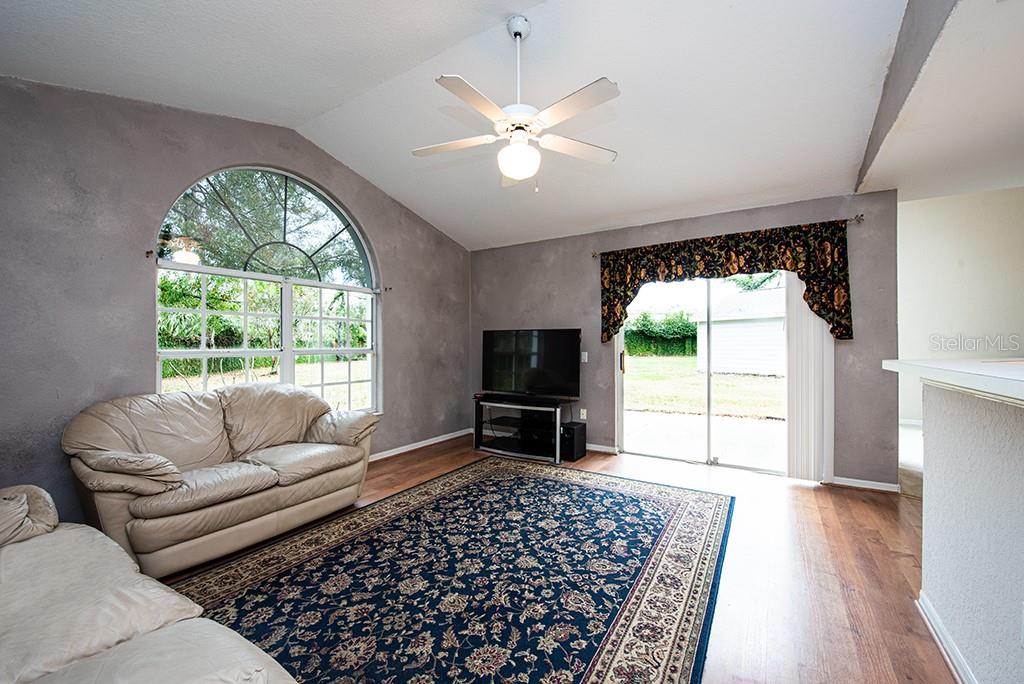 5147 STERLING MANOR DR, TAMPA, FL, 33647