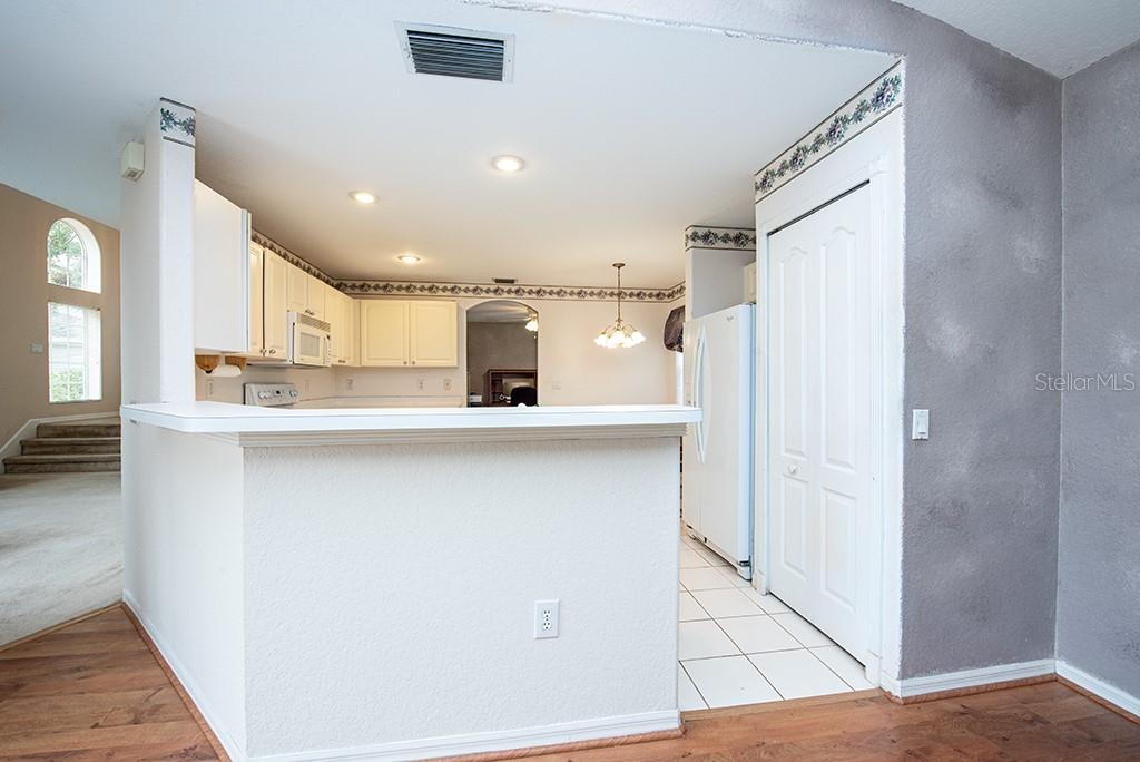 5147 STERLING MANOR DR, TAMPA, FL, 33647
