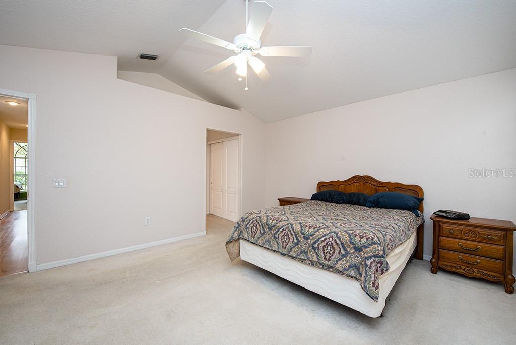 5147 STERLING MANOR DR, TAMPA, FL, 33647