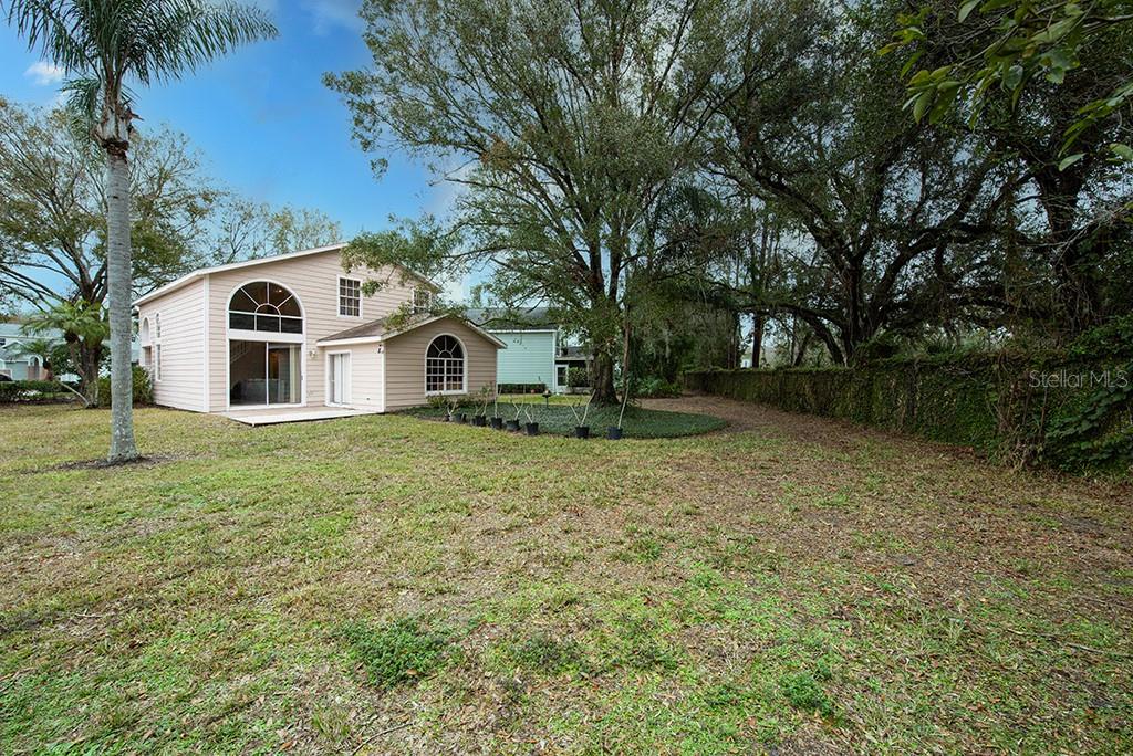 5147 STERLING MANOR DR, TAMPA, FL, 33647