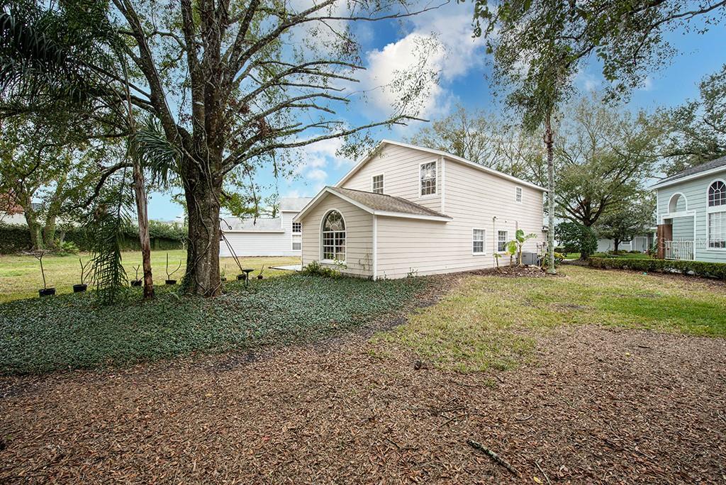 5147 STERLING MANOR DR, TAMPA, FL, 33647