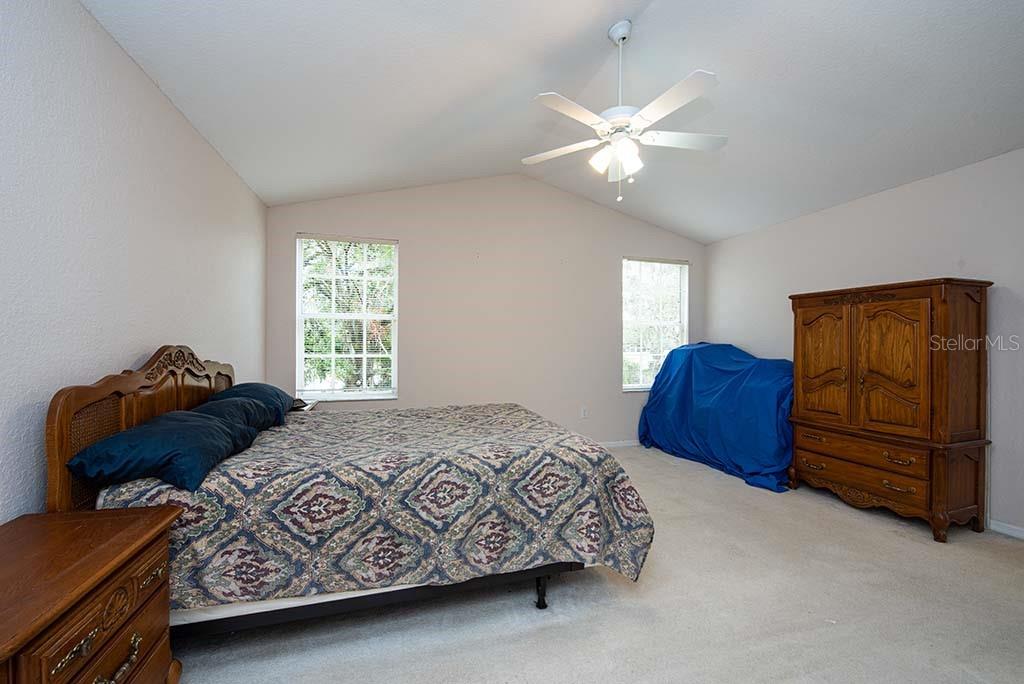 5147 STERLING MANOR DR, TAMPA, FL, 33647
