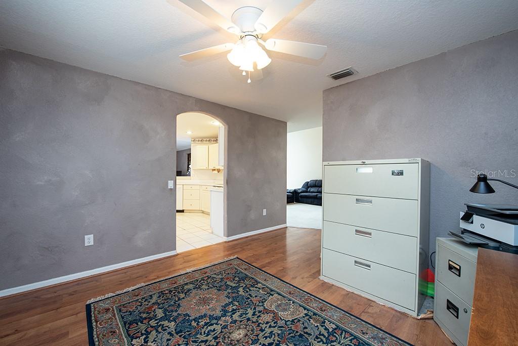 5147 STERLING MANOR DR, TAMPA, FL, 33647