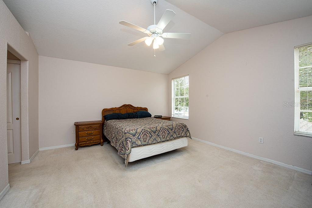 5147 STERLING MANOR DR, TAMPA, FL, 33647