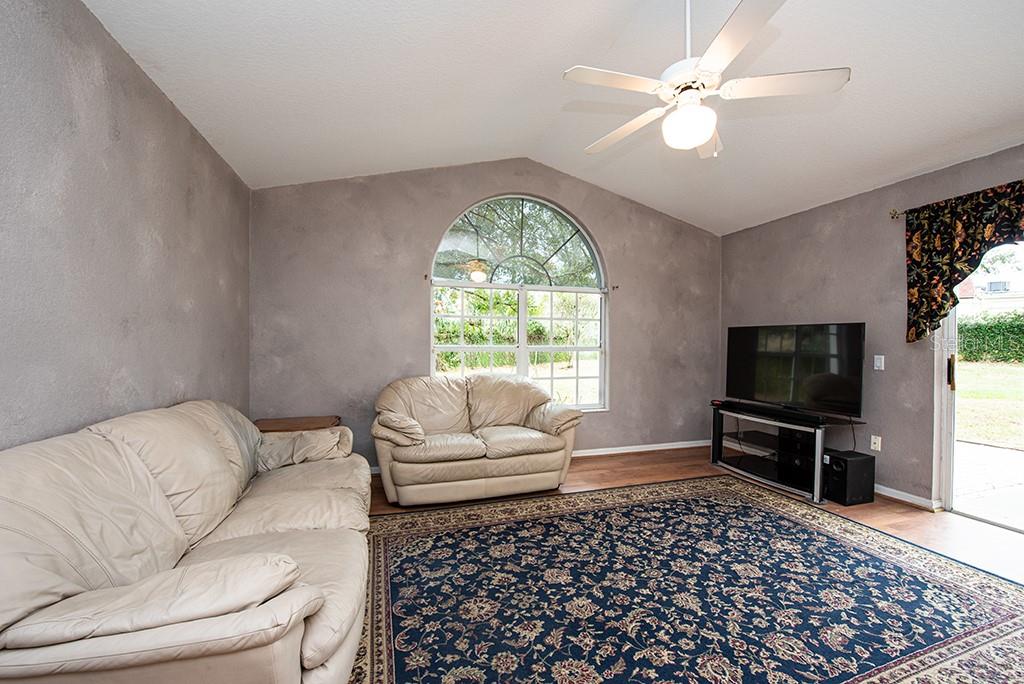 5147 STERLING MANOR DR, TAMPA, FL, 33647