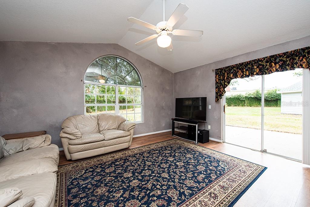 5147 STERLING MANOR DR, TAMPA, FL, 33647