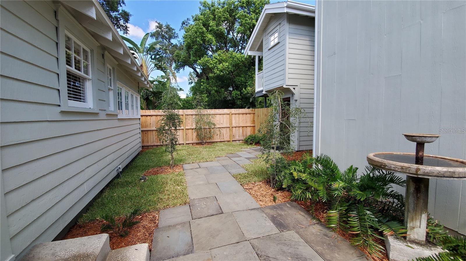 1217 E WASHINGTON ST, ORLANDO, FL, 32801
