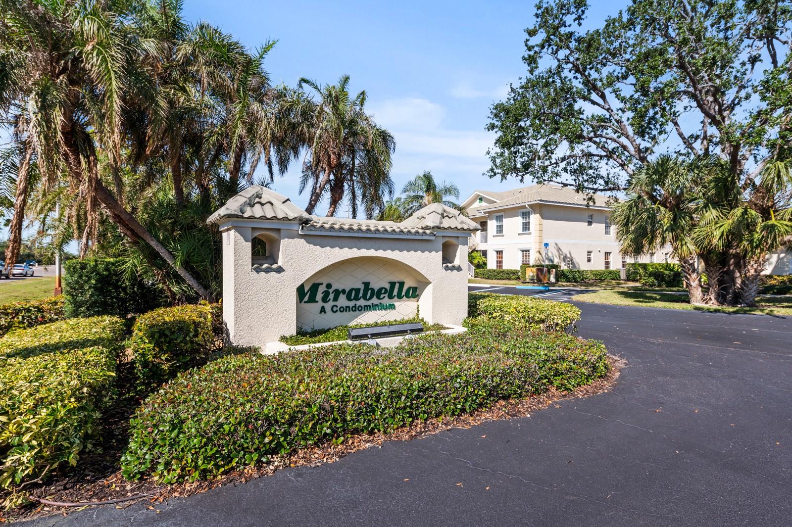 200 MIRABELLA CIR #201, VENICE, FL, 34292