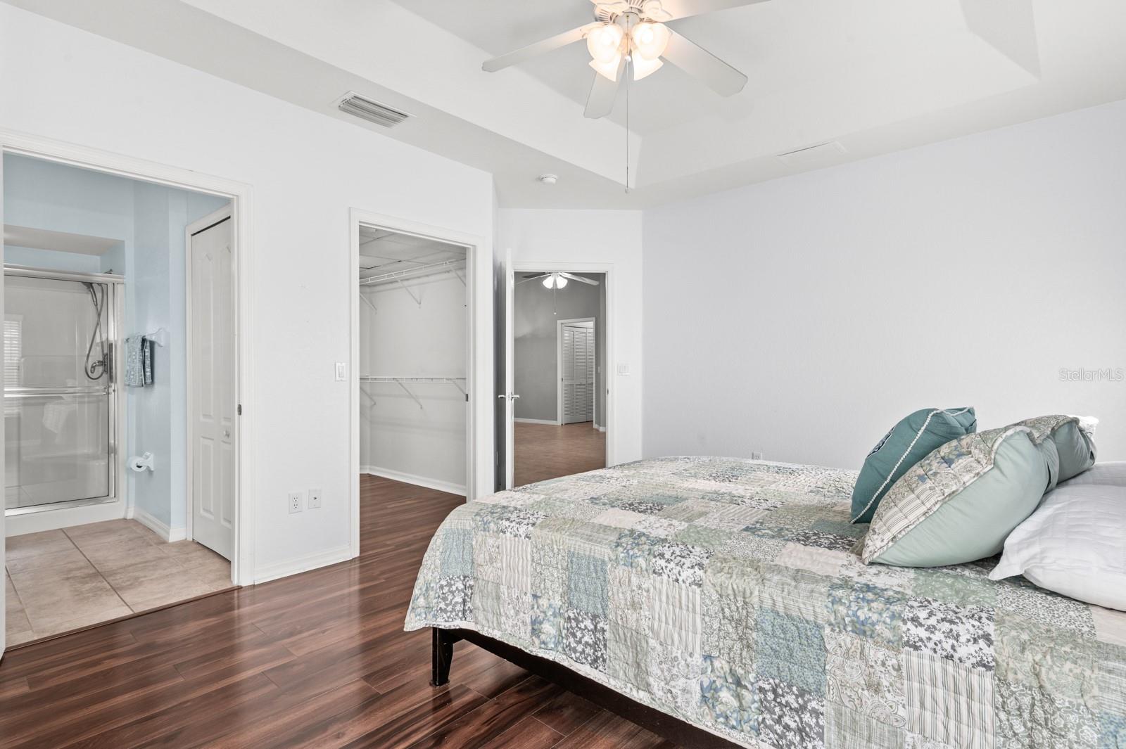 200 MIRABELLA CIR #201, VENICE, FL, 34292