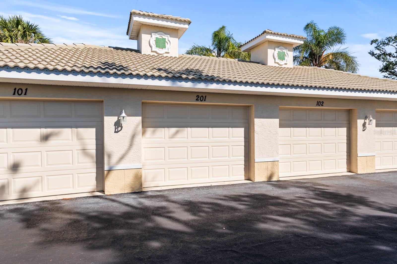 200 MIRABELLA CIR #201, VENICE, FL, 34292