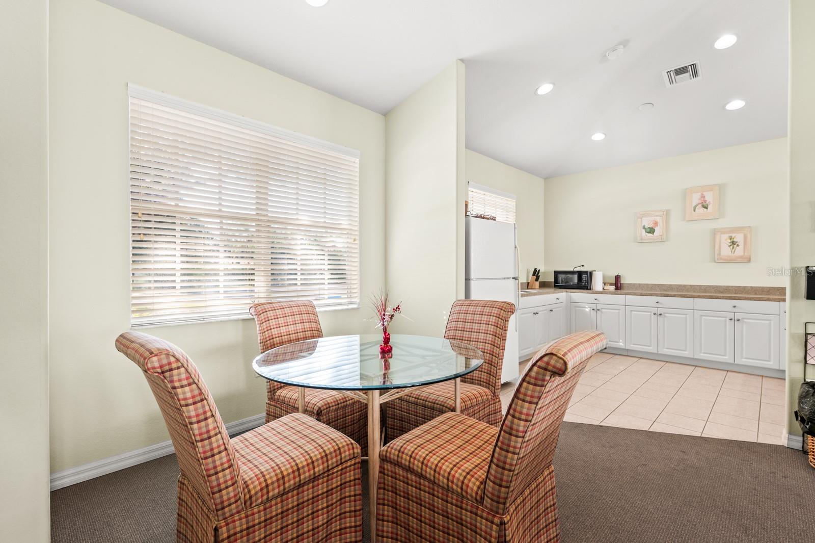 200 MIRABELLA CIR #201, VENICE, FL, 34292
