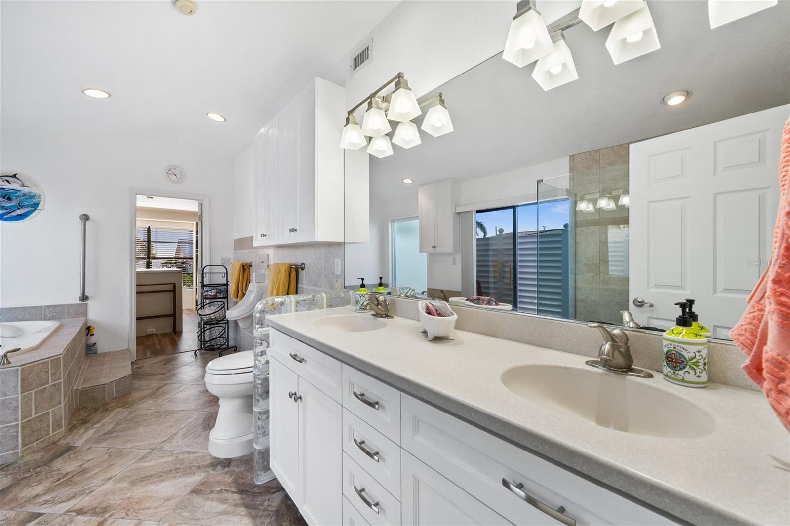 136 CREEK DR SE, PORT CHARLOTTE, FL, 33952