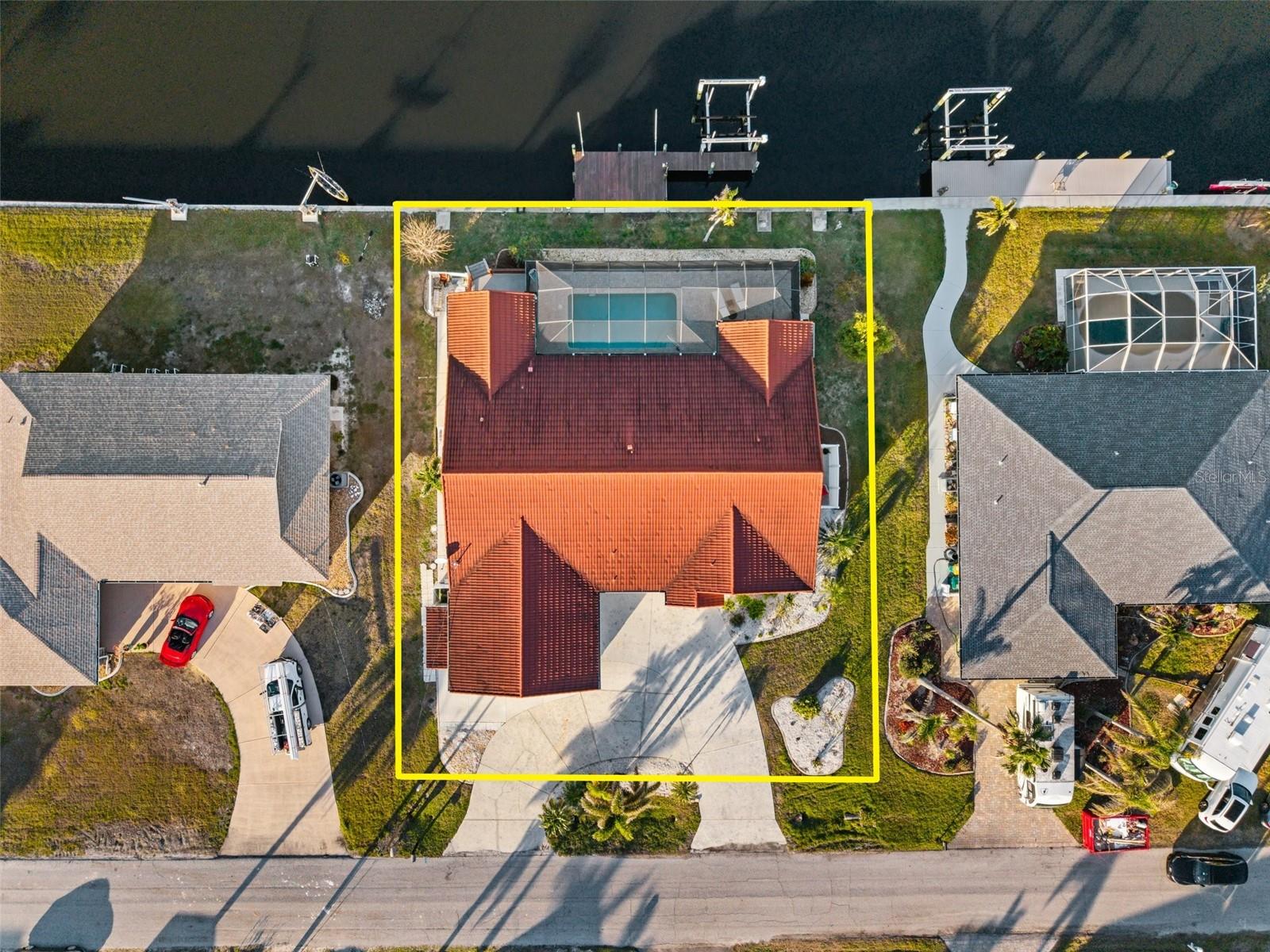 136 CREEK DR SE, PORT CHARLOTTE, FL, 33952