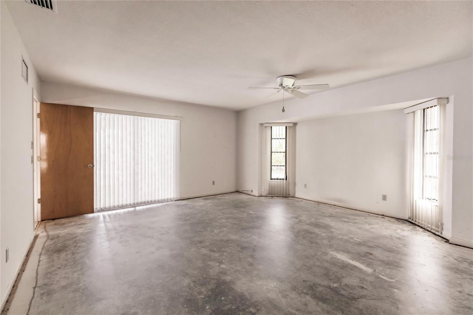 2408 MONTPELIER RD, PUNTA GORDA, FL, 33983