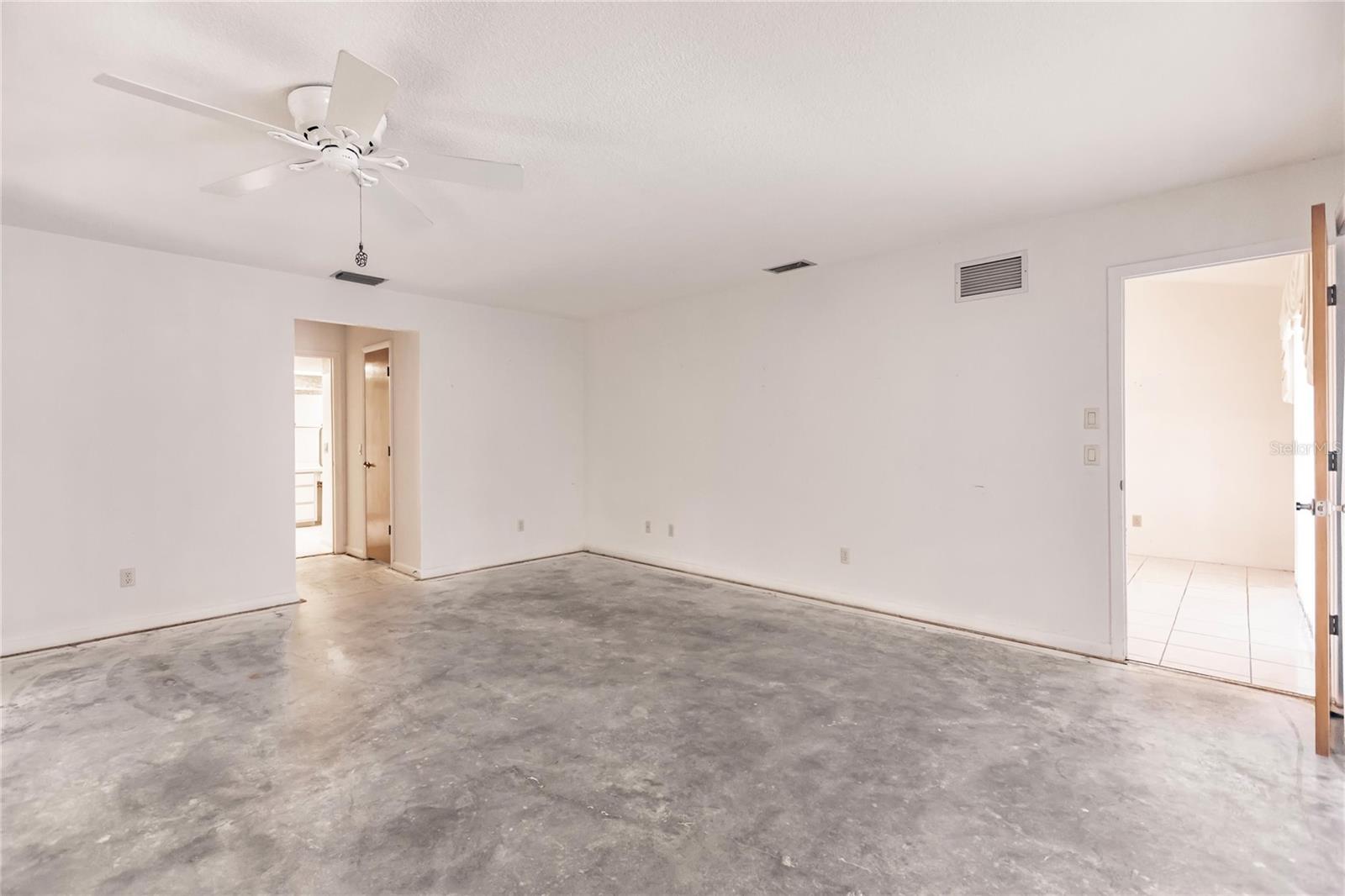 2408 MONTPELIER RD, PUNTA GORDA, FL, 33983