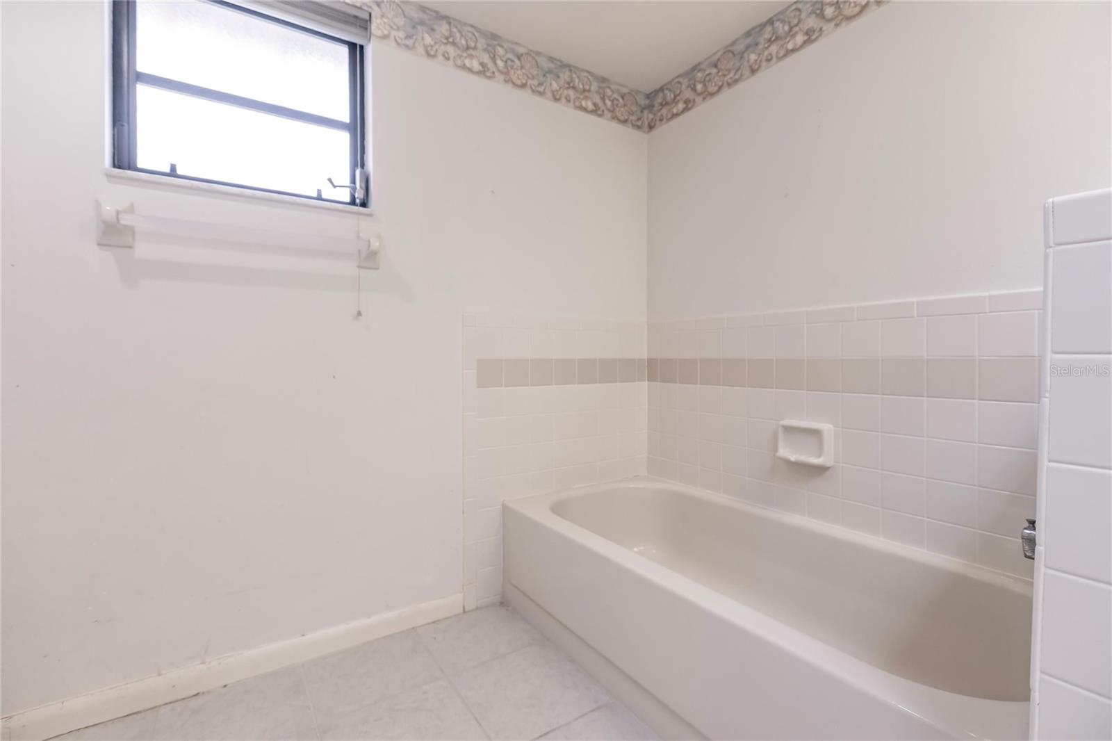 2408 MONTPELIER RD, PUNTA GORDA, FL, 33983