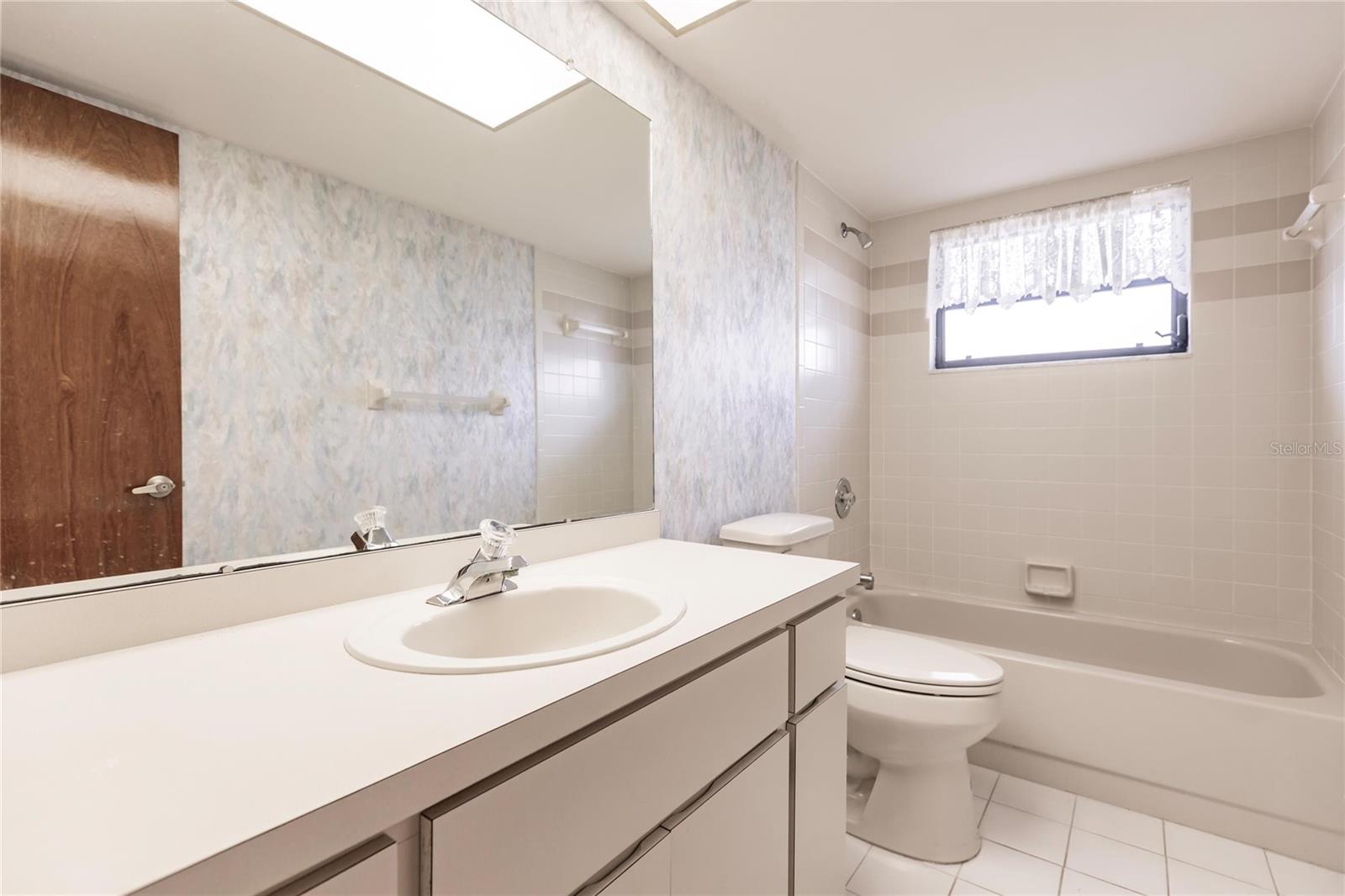 2408 MONTPELIER RD, PUNTA GORDA, FL, 33983