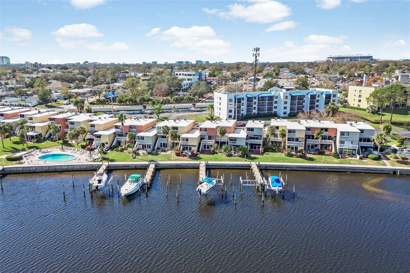 2424 W TAMPA BAY BLVD #C212, TAMPA, FL, 33607