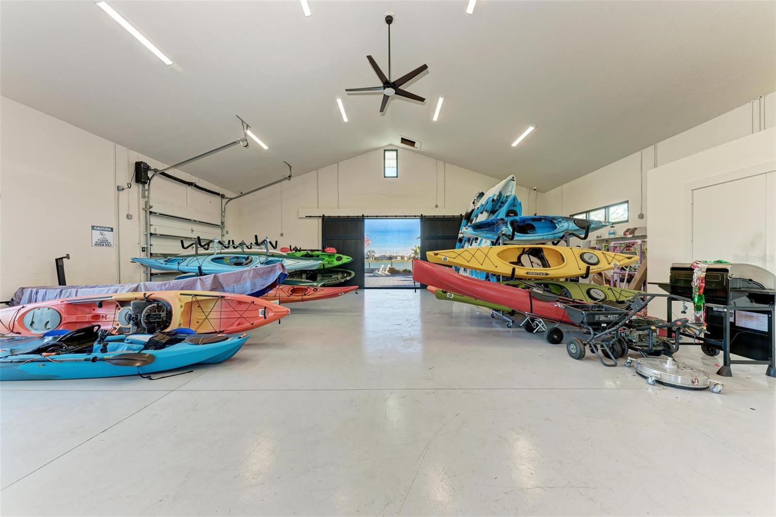 8112 SLIPWAY DR, SARASOTA, FL, 34240