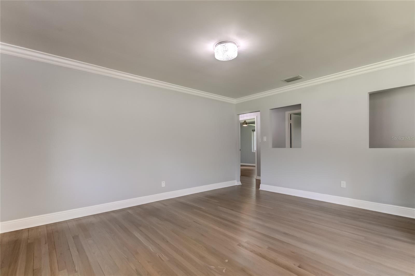 4401 N LYNN AVE, TAMPA, FL, 33603