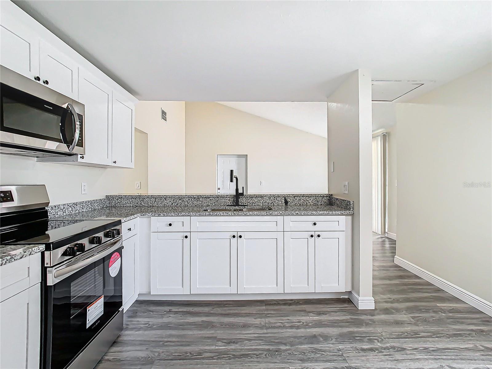 10214 TURTLE HILL CT, TAMPA, FL, 33615