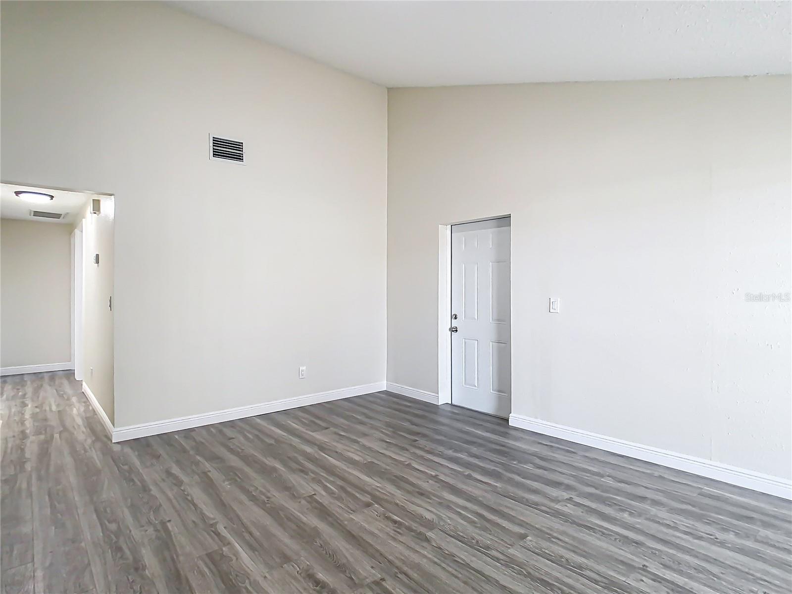 10214 TURTLE HILL CT, TAMPA, FL, 33615