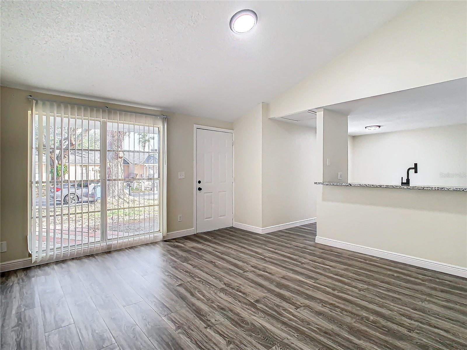 10214 TURTLE HILL CT, TAMPA, FL, 33615