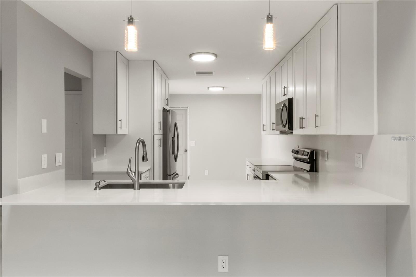 8044 SANDPOINT BLVD, ORLANDO, FL, 32819