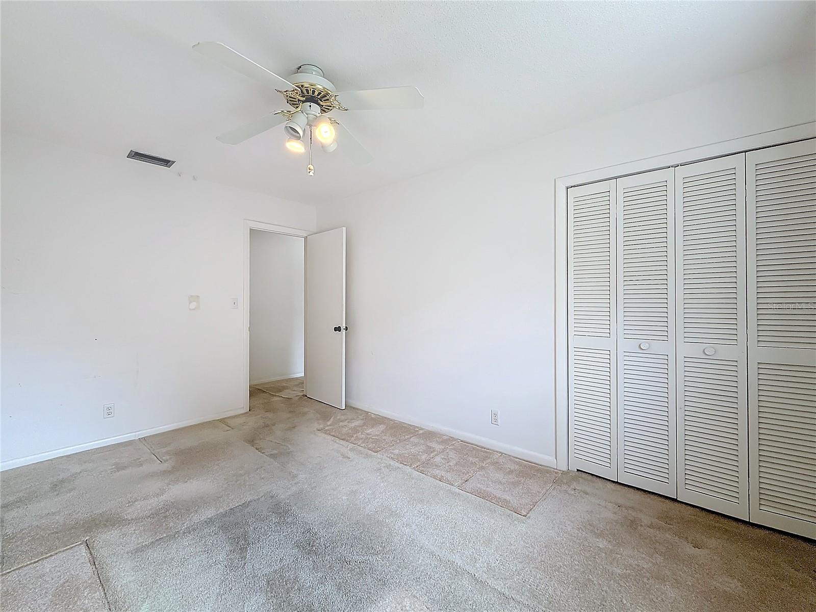 250 LAKE DR, COCONUT CREEK, FL, 33066
