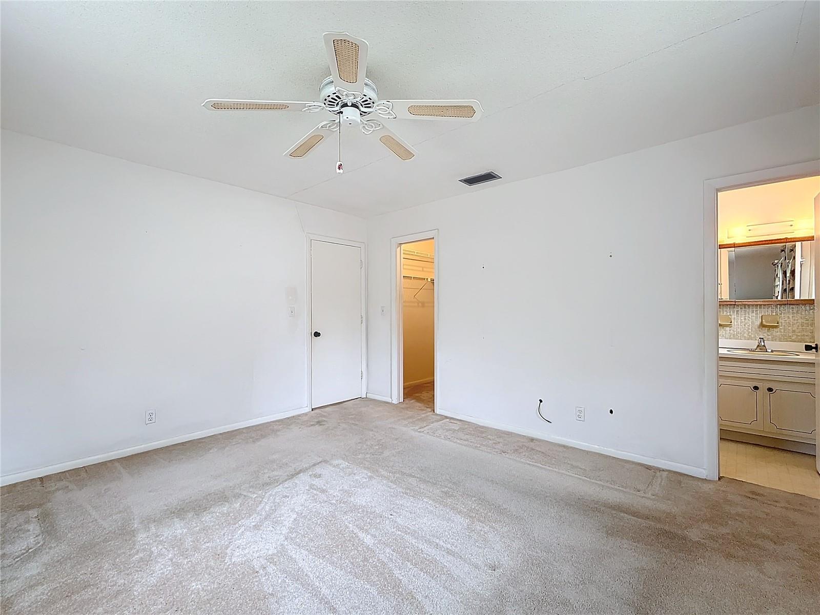250 LAKE DR, COCONUT CREEK, FL, 33066