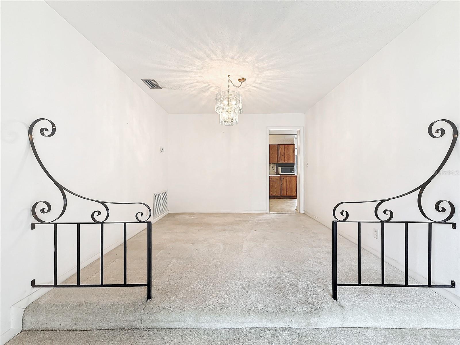 250 LAKE DR, COCONUT CREEK, FL, 33066